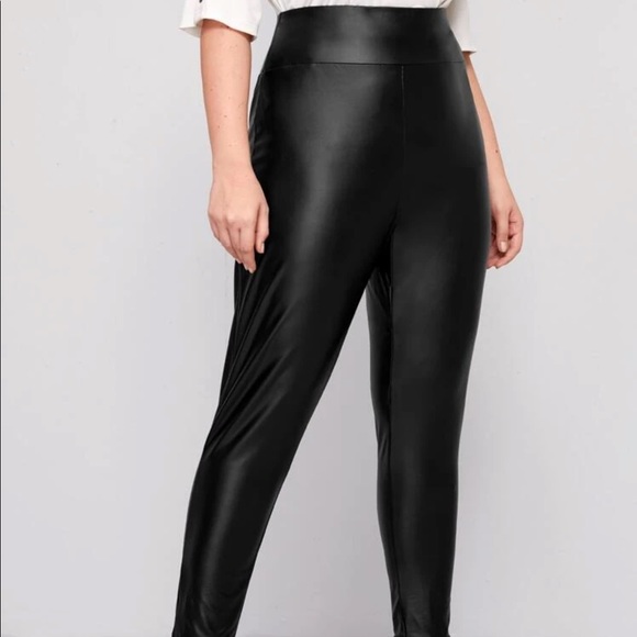PLUS SIZE BLACK PU SKINNY PANTS - Picture 3 of 7